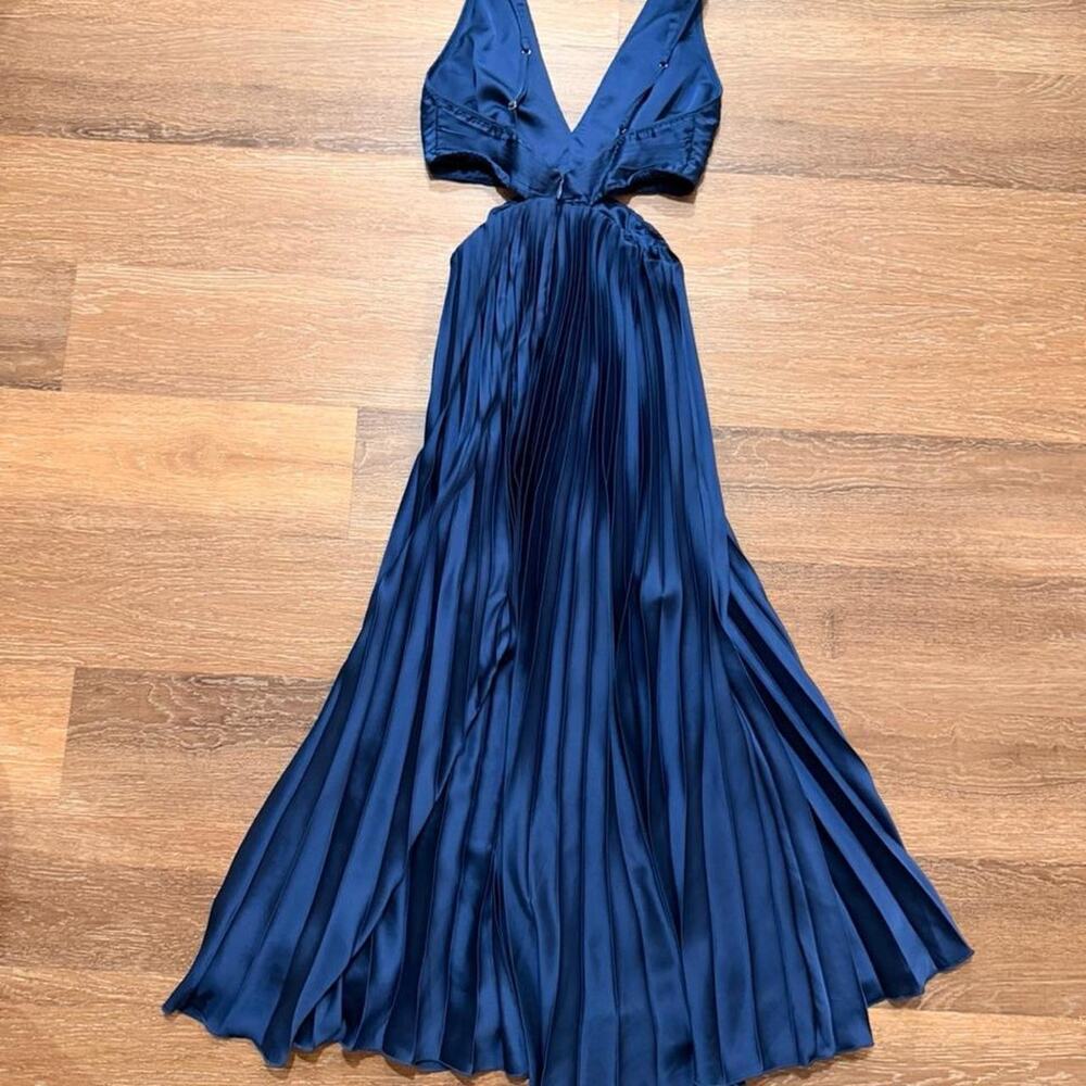 Abercrombie and Fitch navy blue maxi dress - Picture 4 of 5